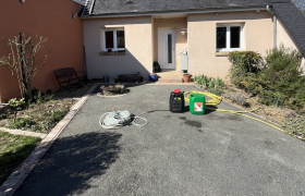 Démoussage et traitement anti-mousse hydrofuge sur toiture