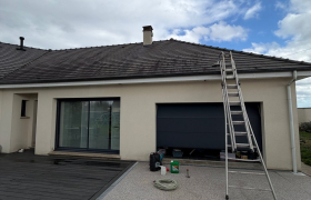 Traitement d’une toiture au d’Alep 2100 par pulvérisation garantie5 ans lieux Le Bosc-Roger-en-Roumois 